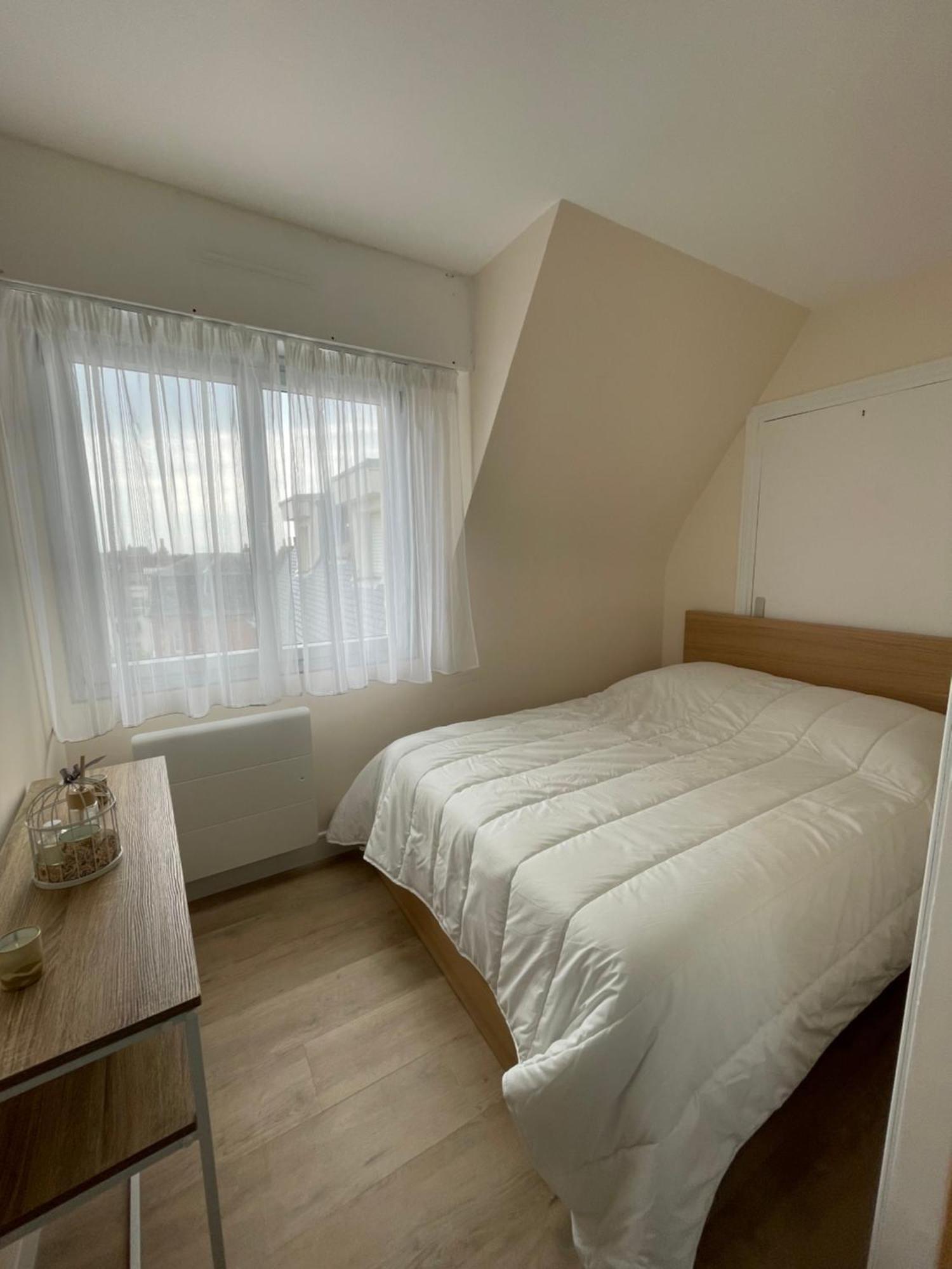 Appartement Bord De Mer Houlgate Exterior foto